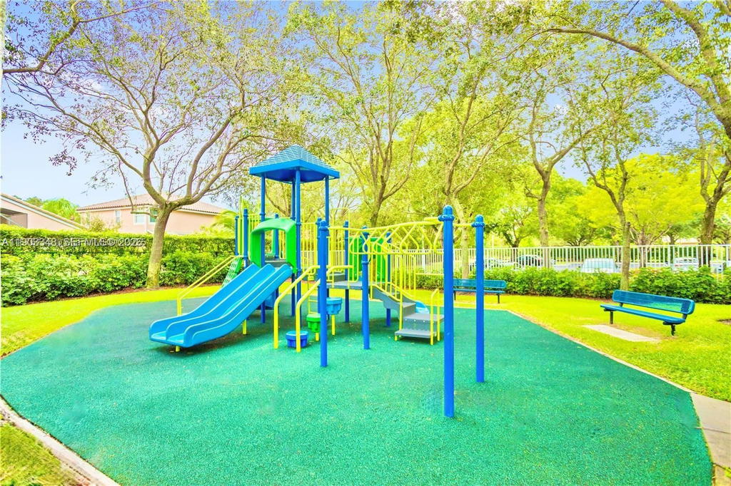 Real estate property located at 1235 144th Ave, Broward, Pembroke Falls Phase 6, Pembroke Pines, FL