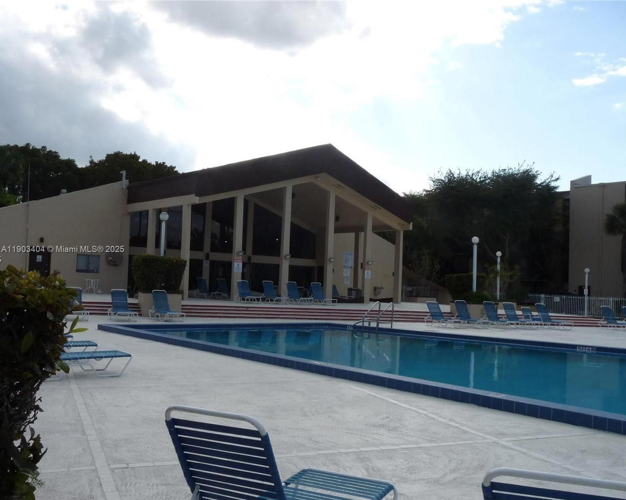 Real estate property located at 14401 Kendall Dr #303N, Miami-dade, Promenade At Kendale Lake, Miami, FL