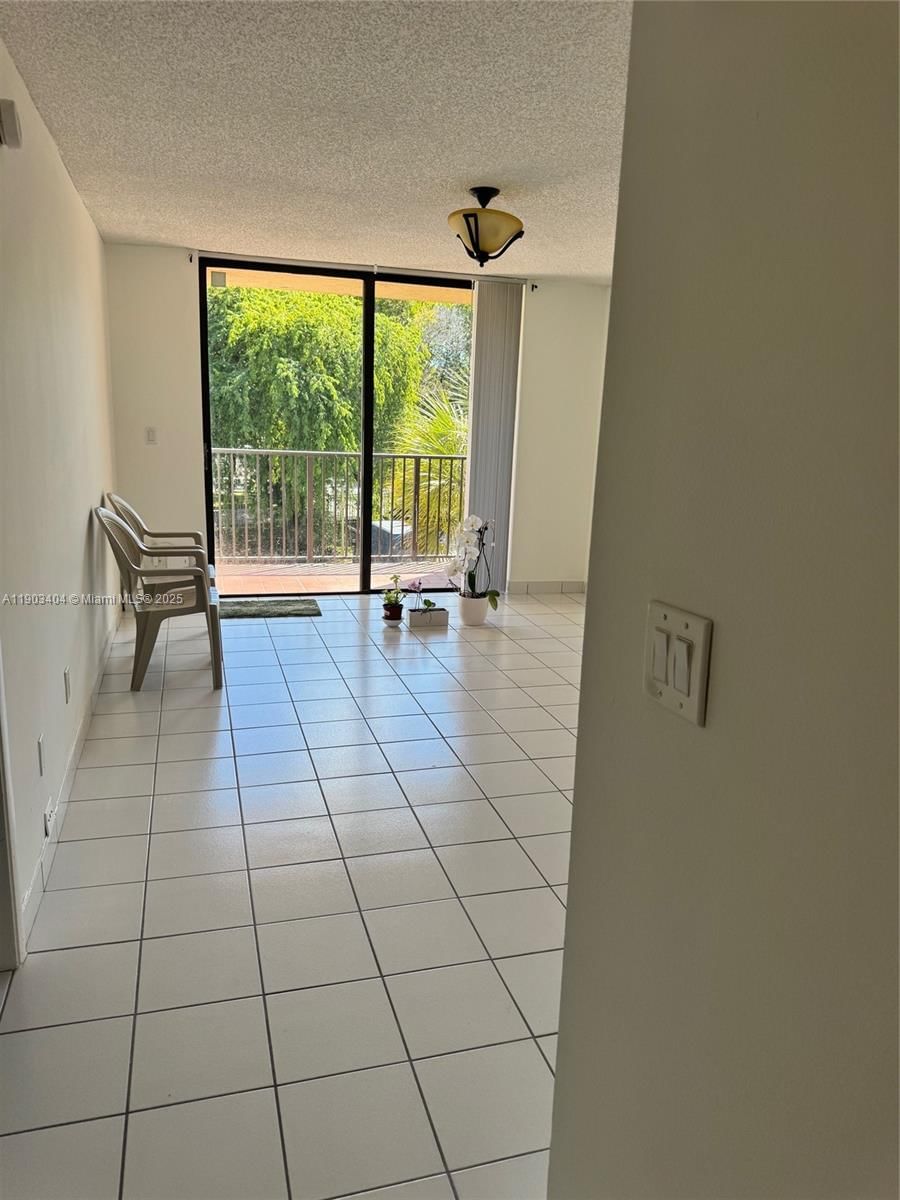 Real estate property located at 14401 Kendall Dr #303N, Miami-dade, Promenade At Kendale Lake, Miami, FL