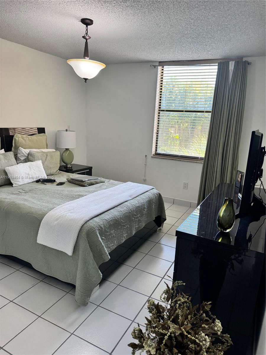 Real estate property located at 14401 Kendall Dr #303N, Miami-dade, Promenade At Kendale Lake, Miami, FL
