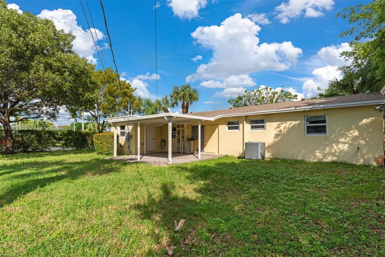 Real estate property located at 8670 27th Ln, Miami-dade, Coral Way Village Sec A P, Miami, FL