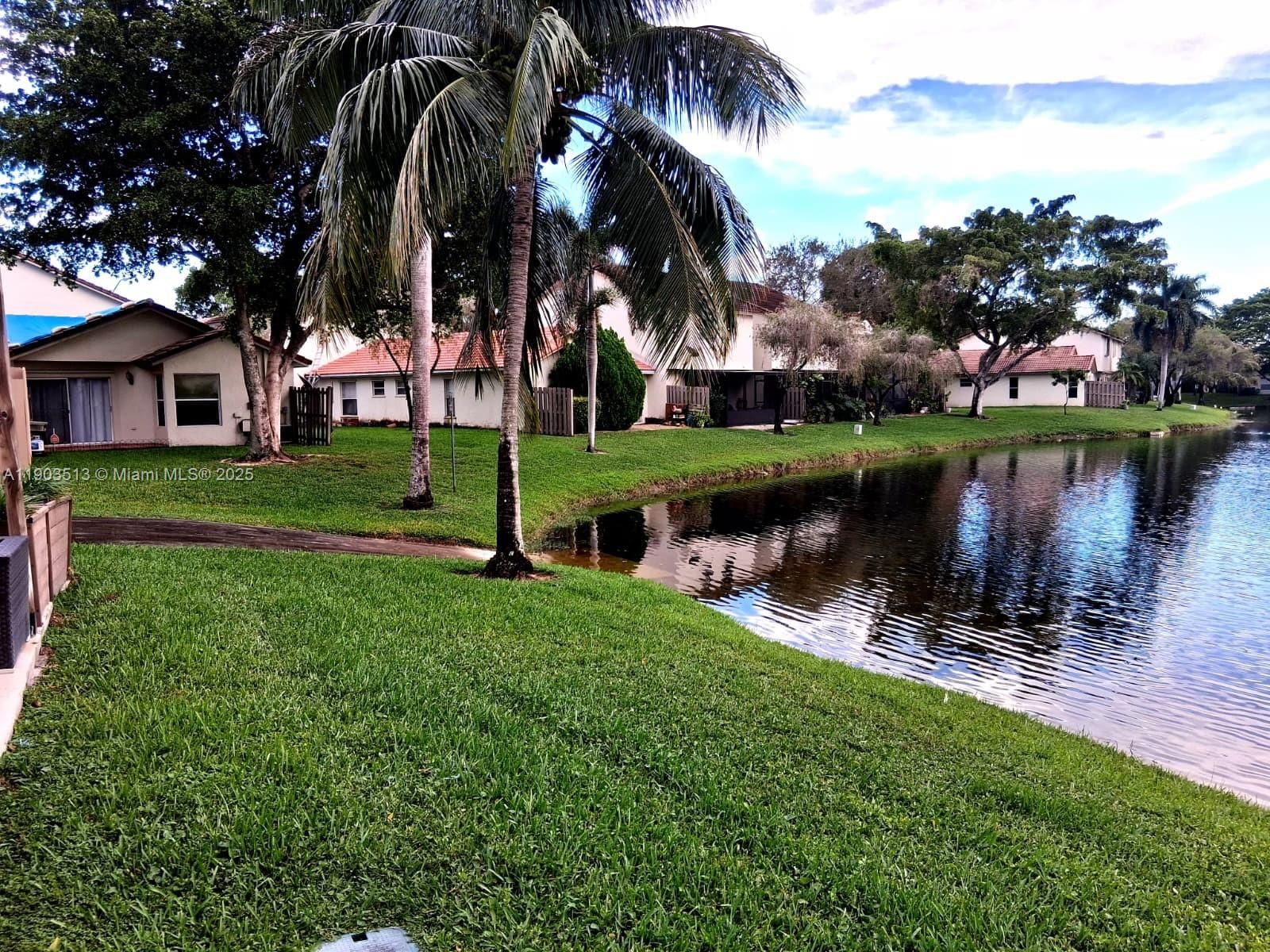 Real estate property located at 10830 8th St, Broward, Pembroke Pointe, Pembroke Pines, FL