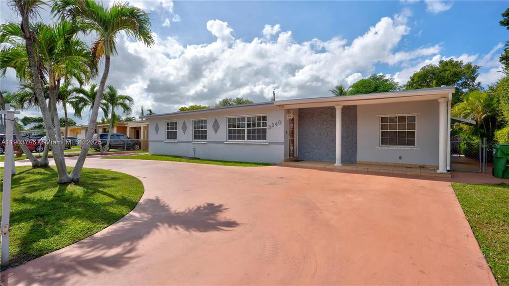 Real estate property located at 3240 104th Ave, Miami-dade, Lee Manor 2nd Addn, Miami, FL