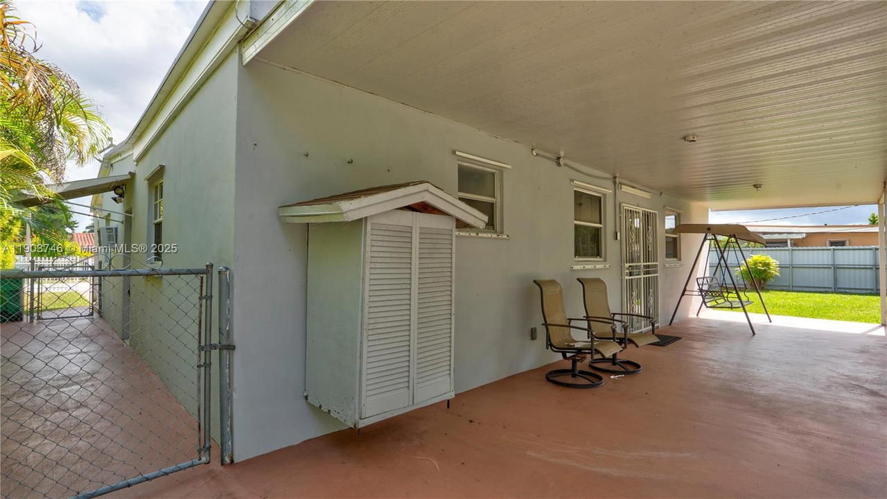 Real estate property located at 3240 104th Ave, Miami-dade, Lee Manor 2nd Addn, Miami, FL