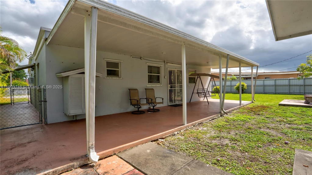 Real estate property located at 3240 104th Ave, Miami-dade, Lee Manor 2nd Addn, Miami, FL
