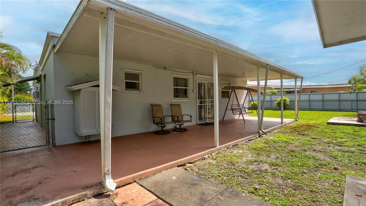 Real estate property located at 3240 104th Ave, Miami-dade, Lee Manor 2nd Addn, Miami, FL