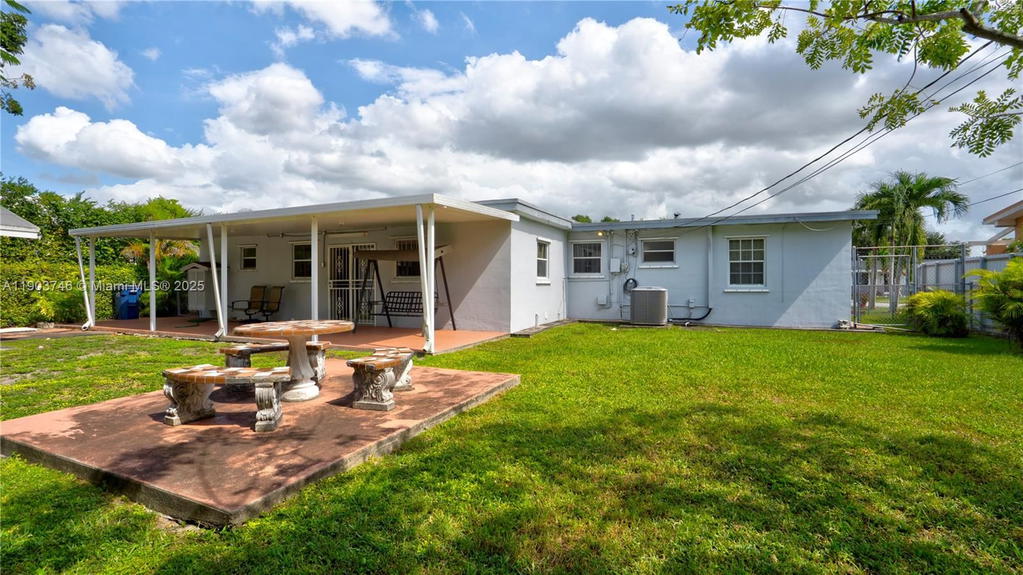 Real estate property located at 3240 104th Ave, Miami-dade, Lee Manor 2nd Addn, Miami, FL