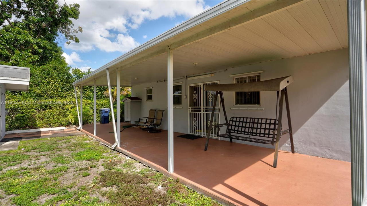 Real estate property located at 3240 104th Ave, Miami-dade, Lee Manor 2nd Addn, Miami, FL