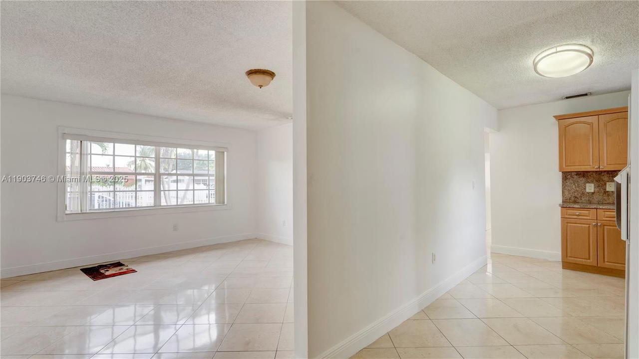 Real estate property located at 3240 104th Ave, Miami-dade, Lee Manor 2nd Addn, Miami, FL