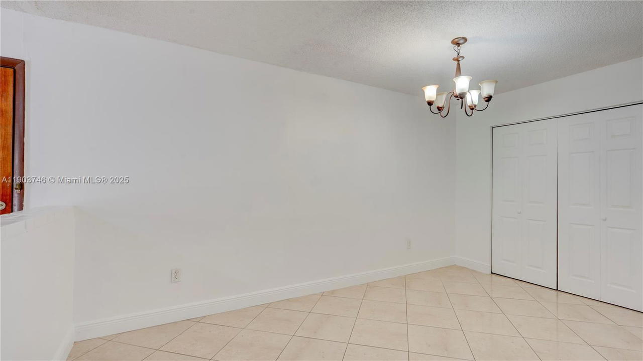 Real estate property located at 3240 104th Ave, Miami-dade, Lee Manor 2nd Addn, Miami, FL