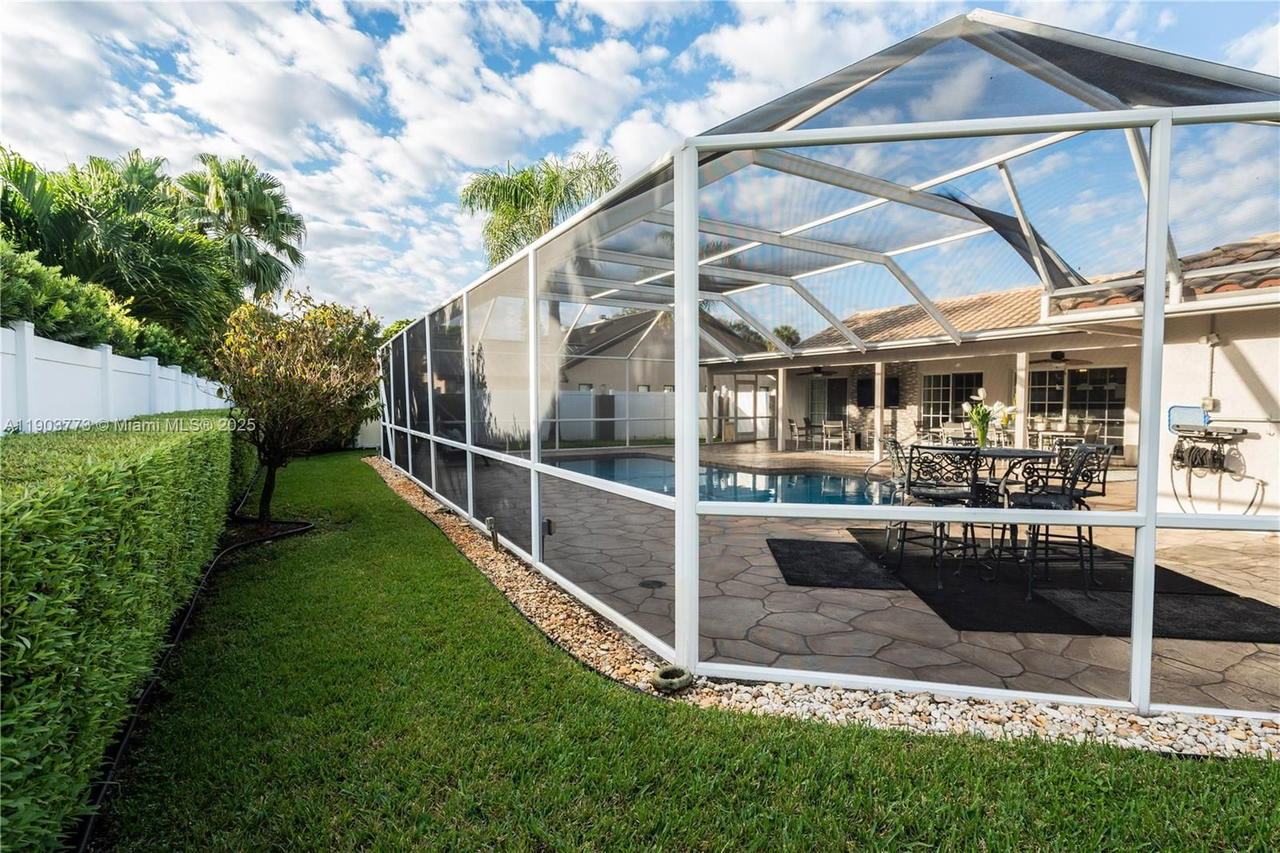 Real estate property located at 50 128th Ave, Broward, Lago Mar Colony-three, Plantation, FL