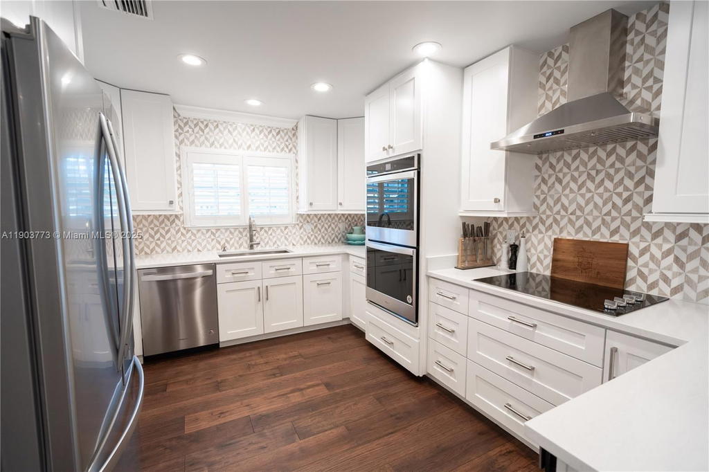 Real estate property located at 50 128th Ave, Broward, Lago Mar Colony-three, Plantation, FL
