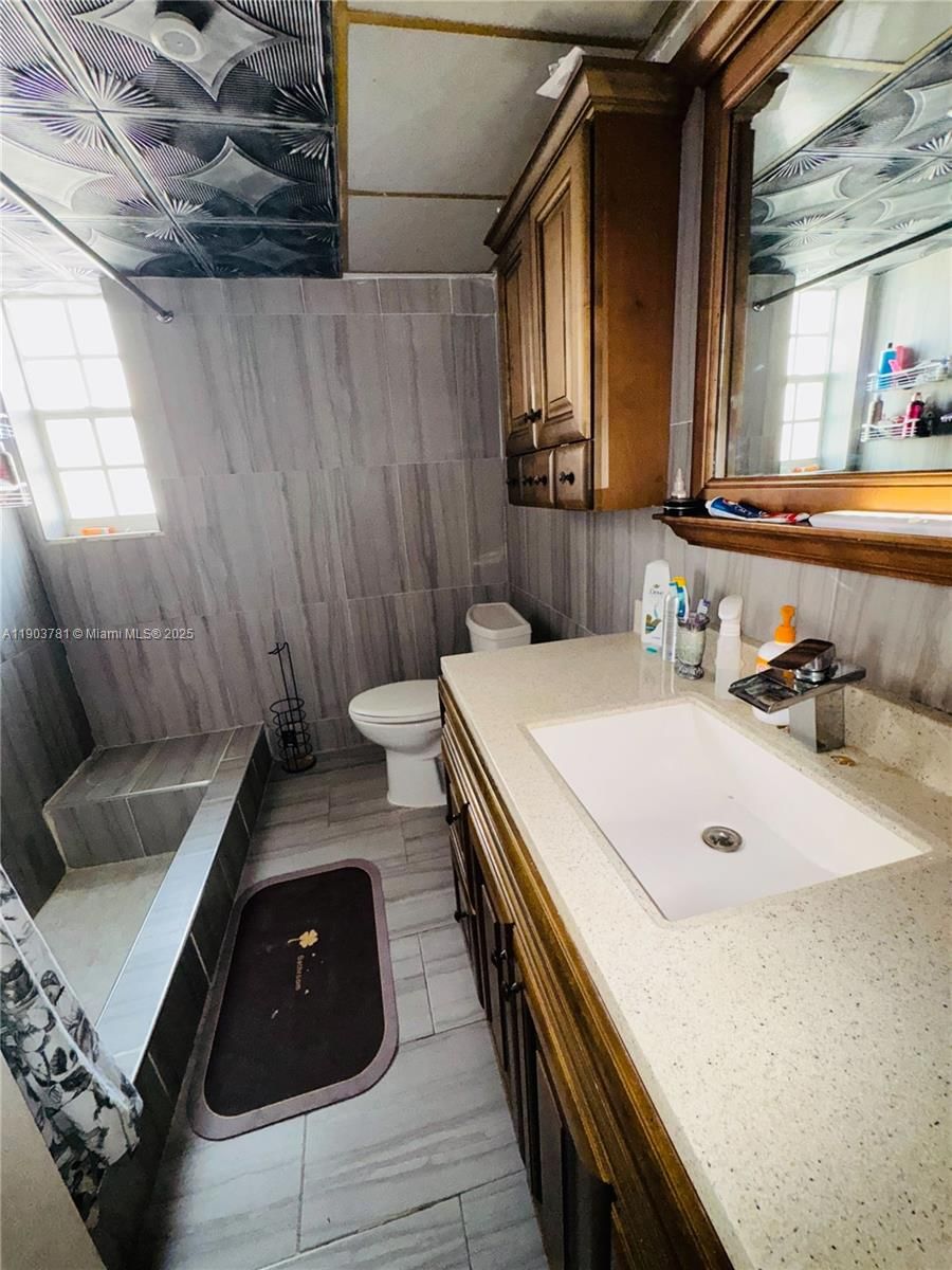 Real estate property located at 6391 34th St, Broward, Miramar Isles Section 8, Miramar, FL