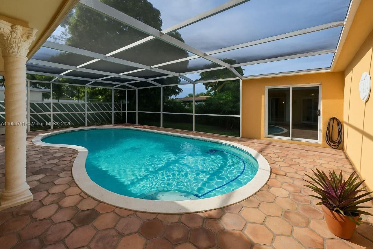 Real estate property located at 6391 34th St, Broward, Miramar Isles Section 8, Miramar, FL
