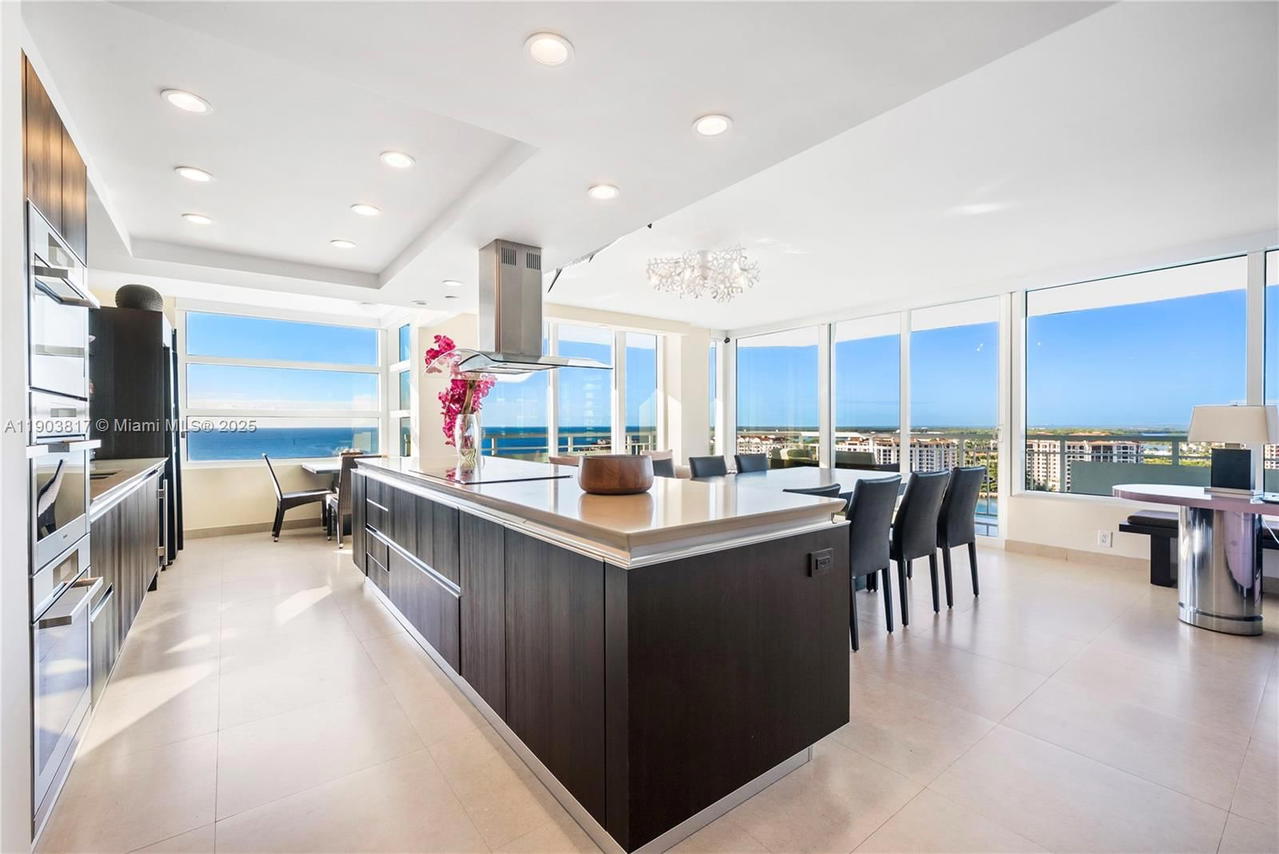 Real estate property located at 400 Pointe Dr #2003, Miami-dade, South Pointe Towers Condo, Miami Beach, FL