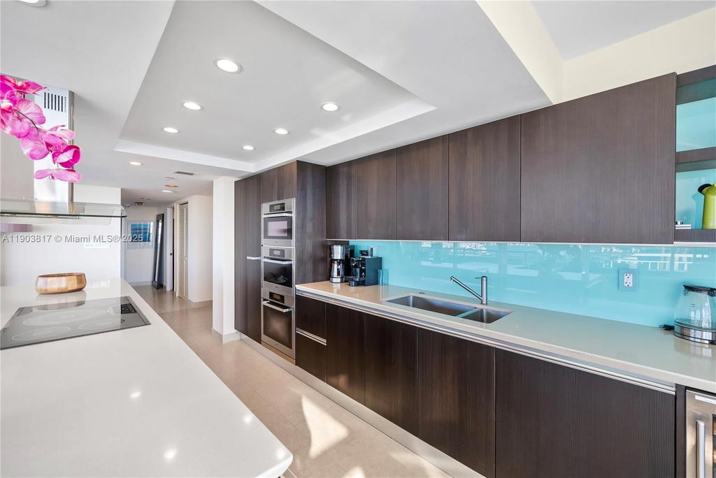 Real estate property located at 400 Pointe Dr #2003, Miami-dade, South Pointe Towers Condo, Miami Beach, FL