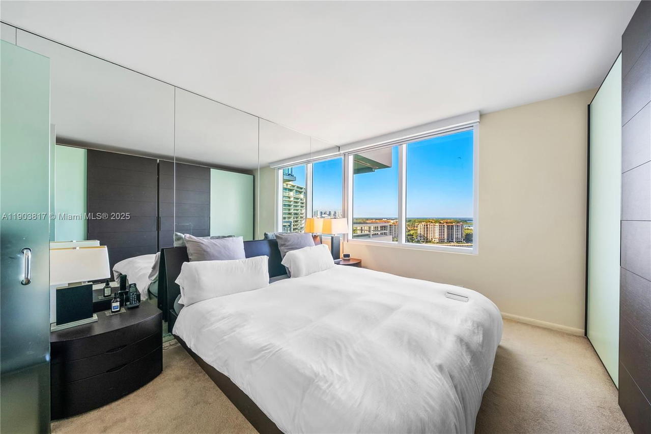Real estate property located at 400 Pointe Dr #2003, Miami-dade, South Pointe Towers Condo, Miami Beach, FL