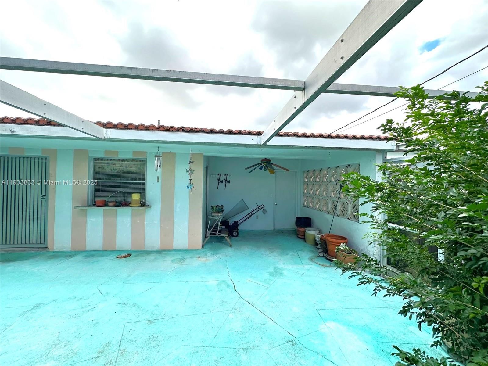 Real estate property located at 2431 Sabal Palm Dr, Broward, Miramar Sec 13, Miramar, FL
