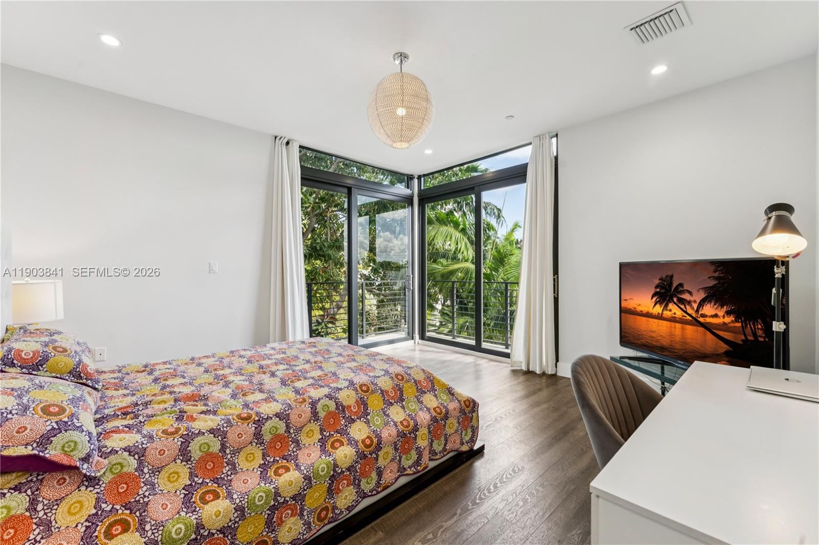 Real estate property located at 909 16th Ter #4, Broward, Progresso, Fort Lauderdale, FL