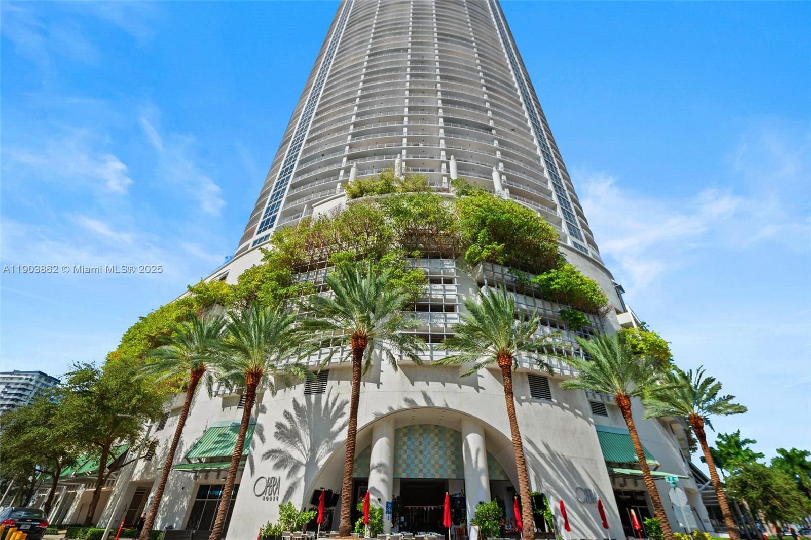 Real estate property located at 1750 Bayshore Dr #1705, Miami-dade, Opera Tower Condo, Miami, FL