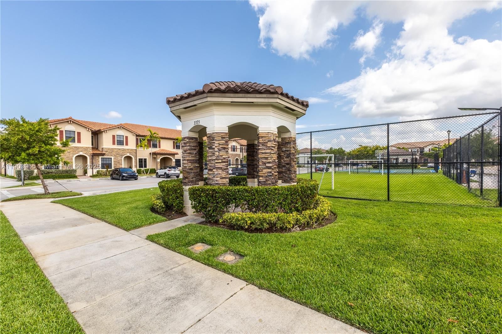 Real estate property located at 9214 33rd Ln, Miami-dade, Bonterra, Hialeah, FL