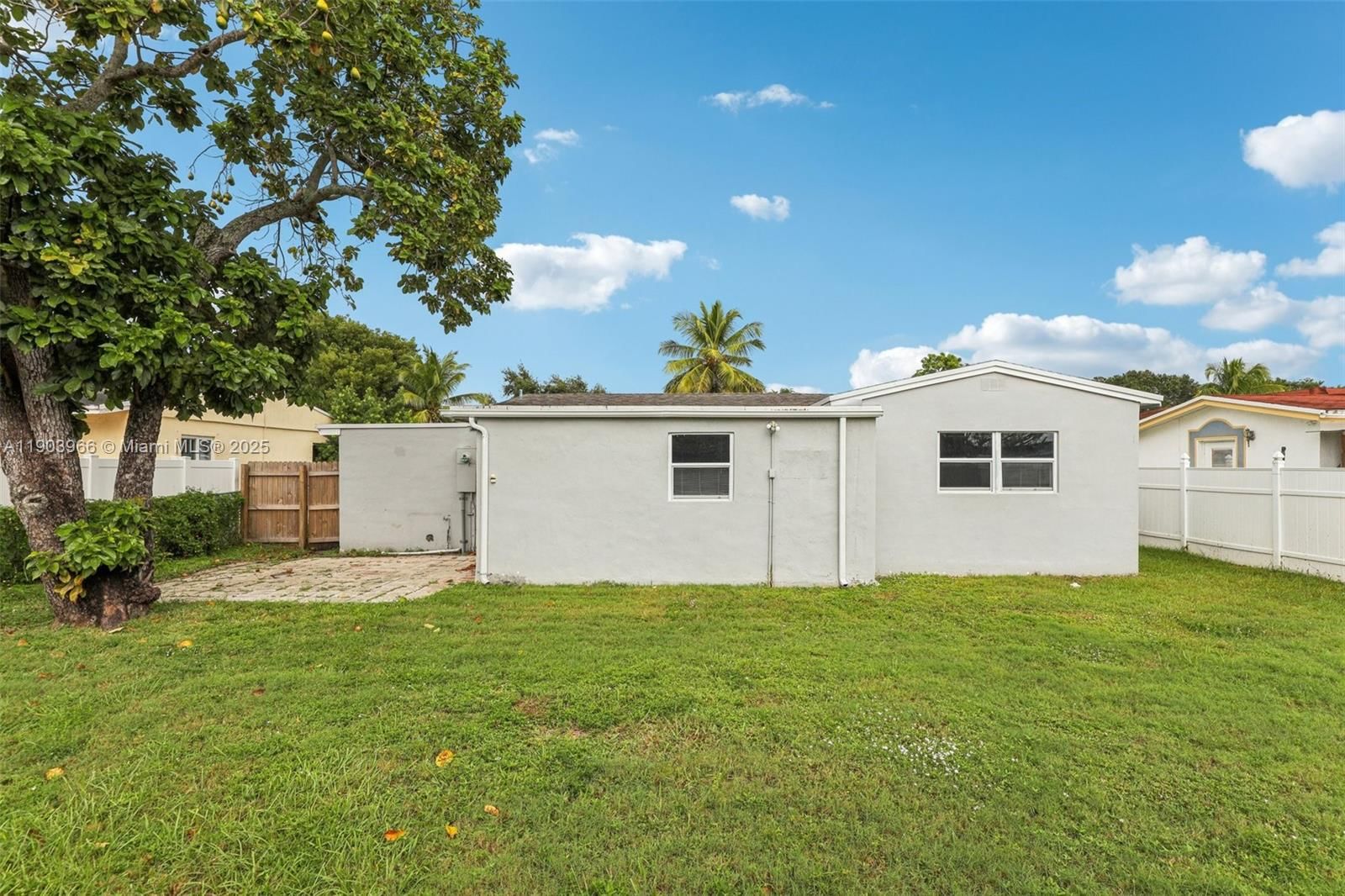 Real estate property located at 6448 19th St, Broward, Welwyn Park, Miramar, FL