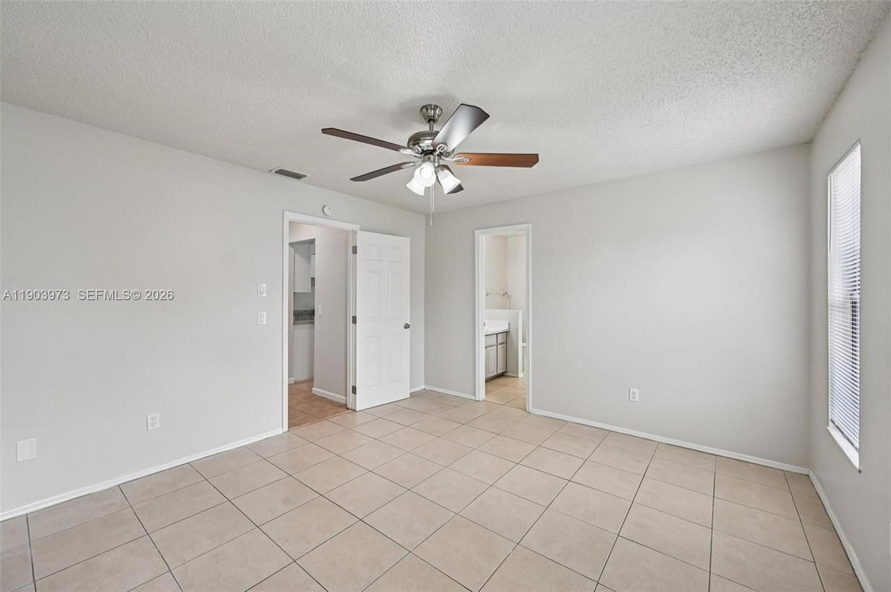 Real estate property located at 846 Cavern Ave, St Lucie, Port St Lucie Section 3, Port St Lucie, FL