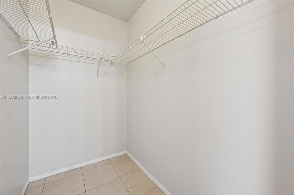 Real estate property located at 846 Cavern Ave, St Lucie, Port St Lucie Section 3, Port St Lucie, FL