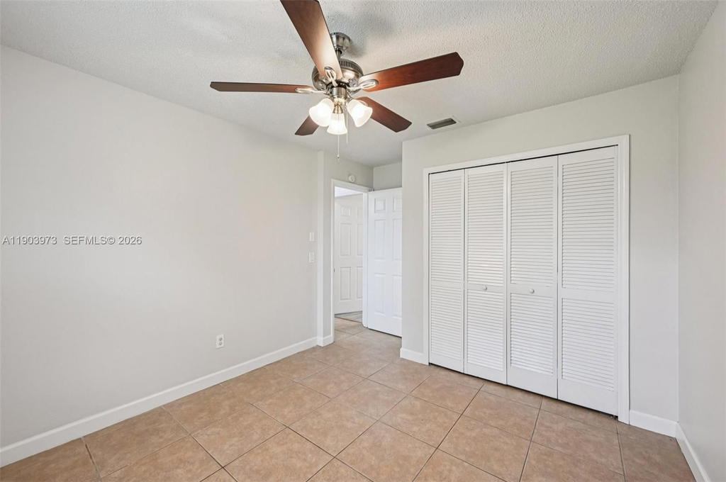Real estate property located at 846 Cavern Ave, St Lucie, Port St Lucie Section 3, Port St Lucie, FL