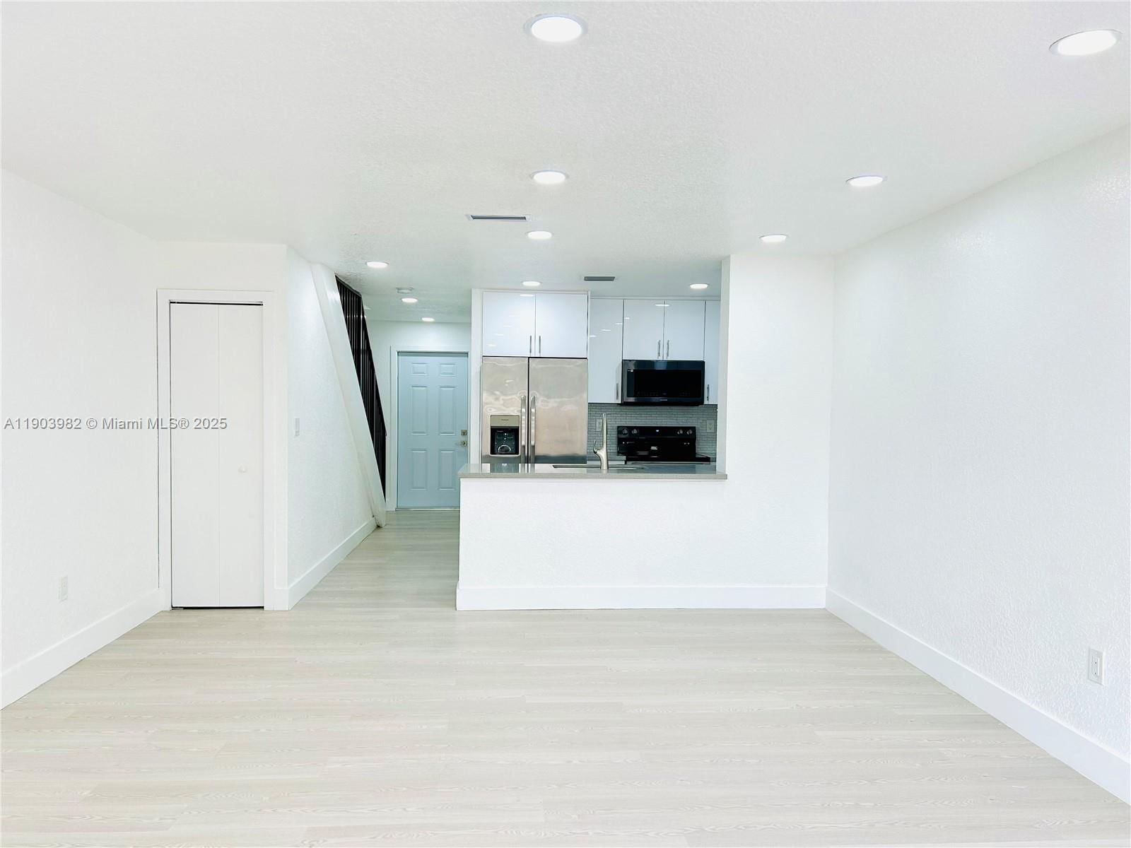 Real estate property located at 3639 11th Ave #10, Miami-dade, Westside Condo, Hialeah, FL