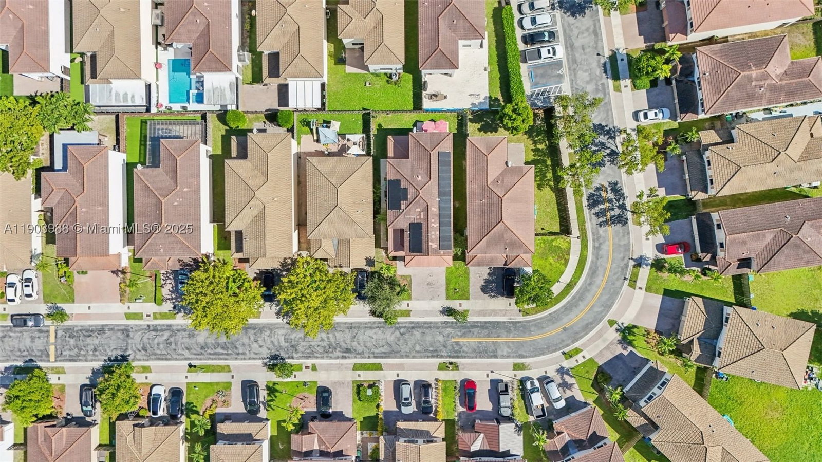 Real estate property located at 22777 93rd Ct, Miami-dade, Lakes By The Bay Faye Rep, Cutler Bay, FL