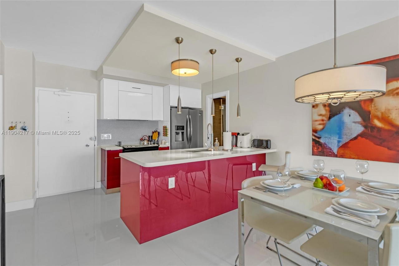Real estate property located at 1950 Ocean Dr #22N, Broward, Hemispheres Condo, Hallandale Beach, FL