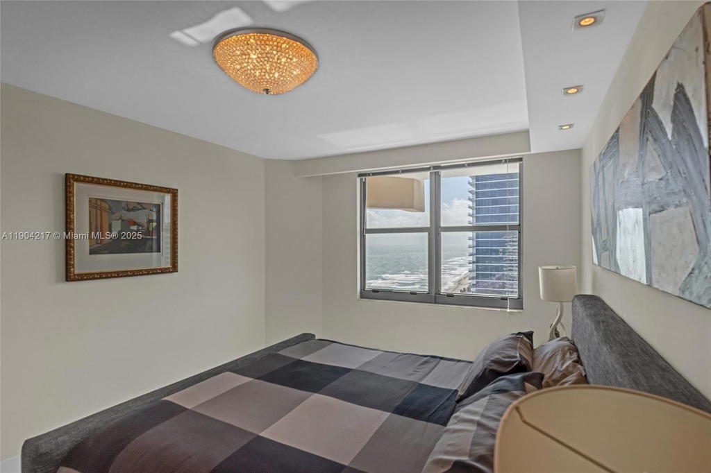 Real estate property located at 1950 Ocean Dr #22N, Broward, Hemispheres Condo, Hallandale Beach, FL