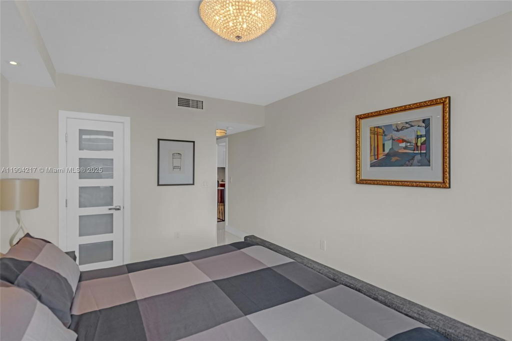 Real estate property located at 1950 Ocean Dr #22N, Broward, Hemispheres Condo, Hallandale Beach, FL