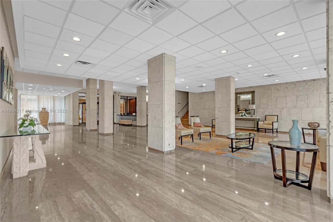 Real estate property located at 1950 Ocean Dr #22N, Broward, Hemispheres Condo, Hallandale Beach, FL