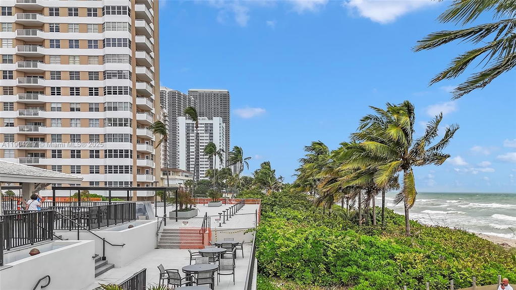 Real estate property located at 1950 Ocean Dr #22N, Broward, Hemispheres Condo, Hallandale Beach, FL