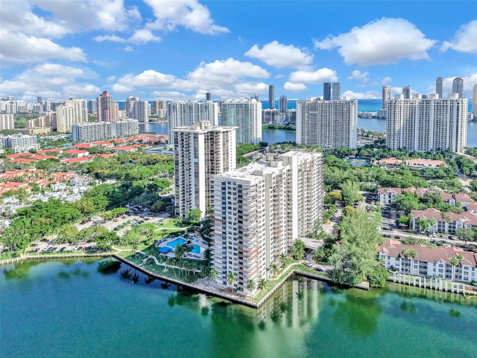 Real estate property located at 18151 31st Ct #1103, Miami-dade, The Clipper At Bisc Cove, Aventura, FL