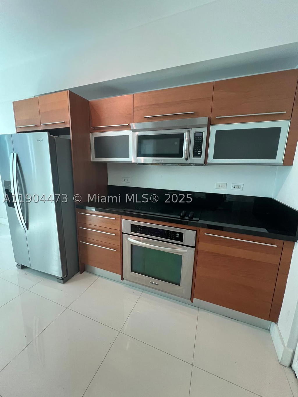 Real estate property located at 244 Biscayne Blvd #908, Miami-dade, Vizcayne North Condo, Miami, FL