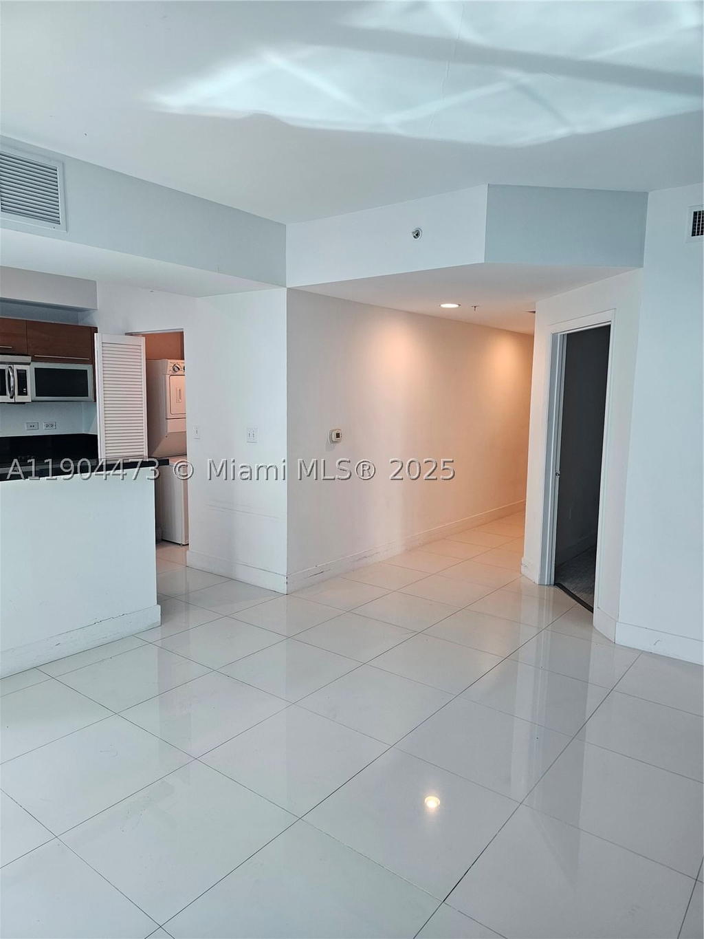 Real estate property located at 244 Biscayne Blvd #908, Miami-dade, Vizcayne North Condo, Miami, FL