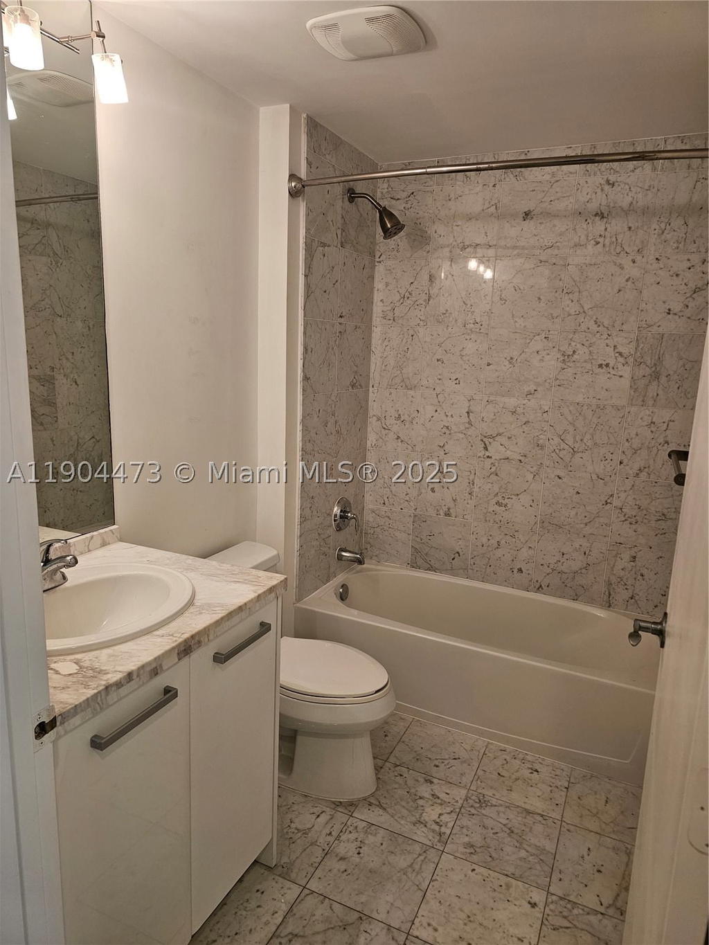 Real estate property located at 244 Biscayne Blvd #908, Miami-dade, Vizcayne North Condo, Miami, FL