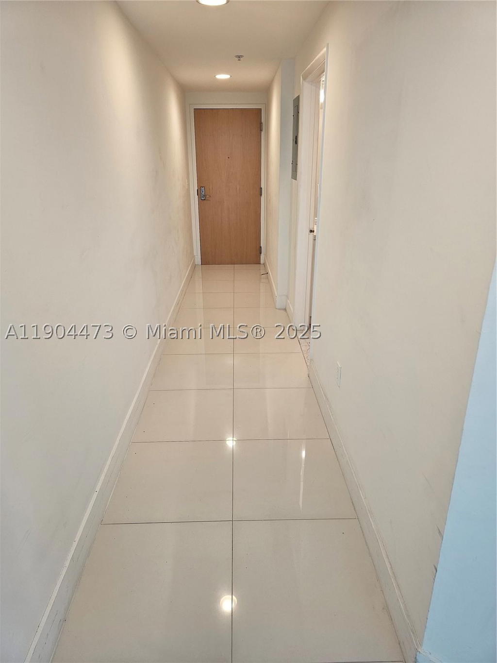 Real estate property located at 244 Biscayne Blvd #908, Miami-dade, Vizcayne North Condo, Miami, FL
