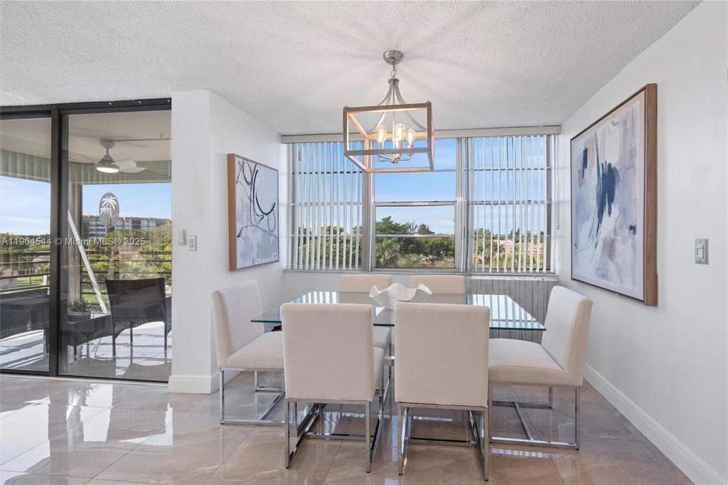 Real estate property located at 1400 Saint Charles Pl #520, Broward, Park Place Condominium No, Pembroke Pines, FL