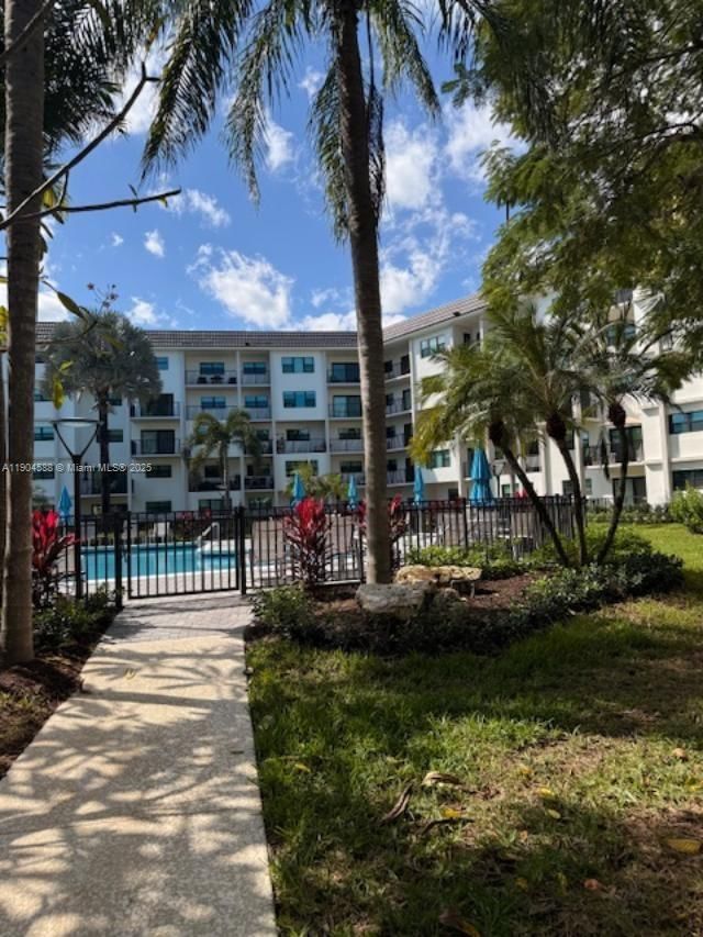 Real estate property located at 900 River Reach Dr #502, Broward, River Reach Condominium I, Fort Lauderdale, FL