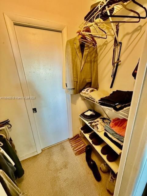 Real estate property located at 900 River Reach Dr #502, Broward, River Reach Condominium I, Fort Lauderdale, FL
