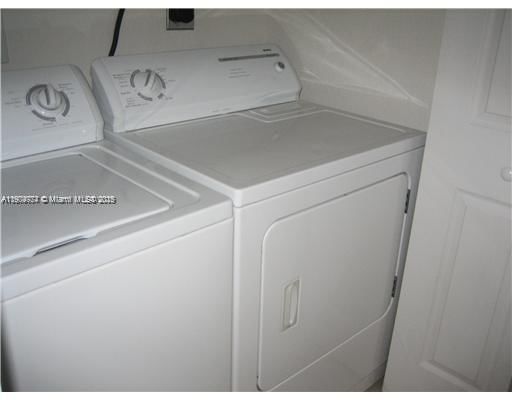 Real estate property located at 7838 109th PATH, Miami-dade, Islands At Doral 1st Addn, Doral, FL