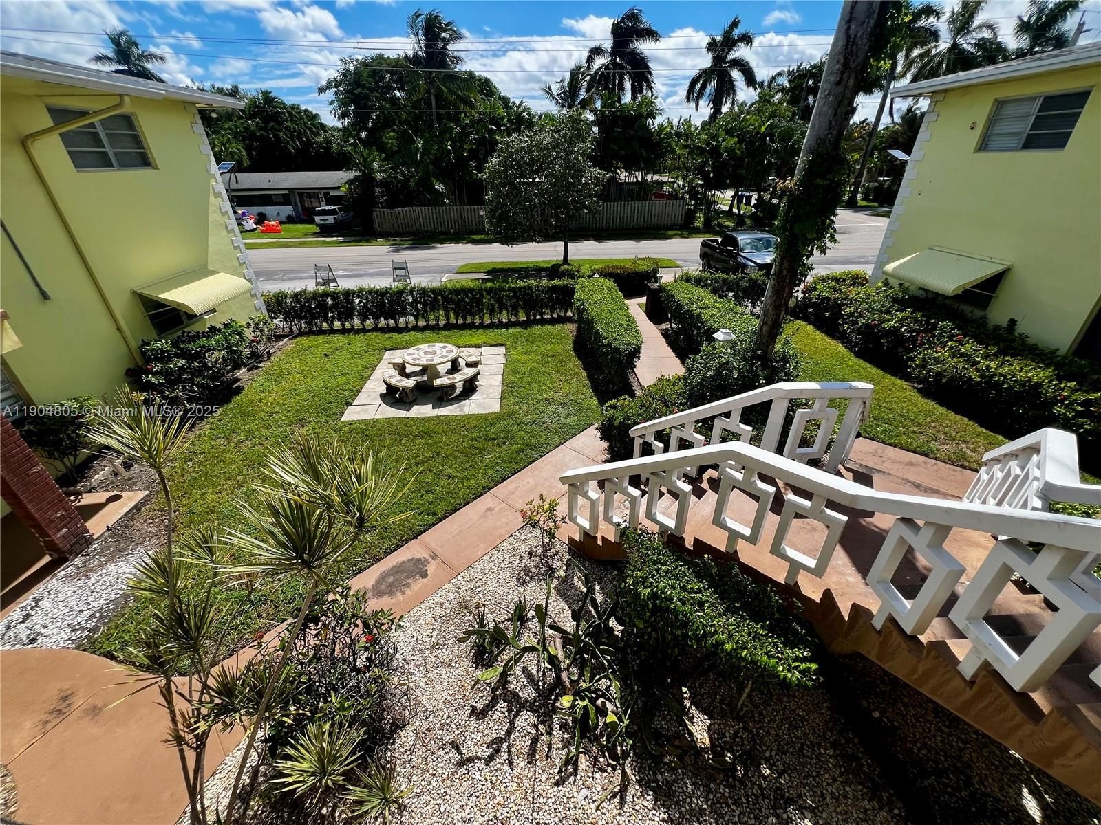 Real estate property located at 1501 Arthur St #7, Broward, Westchester Arms Co-op, Hollywood, FL