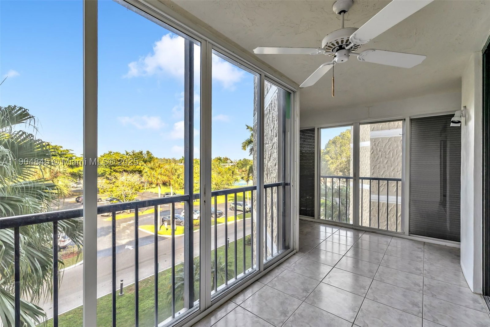Real estate property located at 16300 Golf Club Rd #408, Broward, Country Club Apts At, Weston, FL