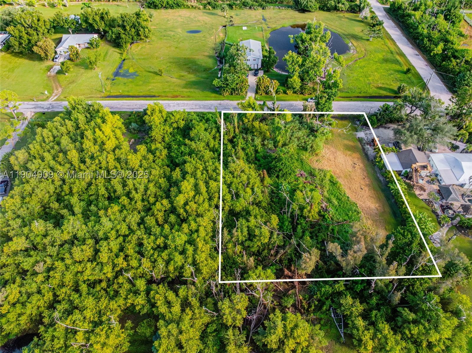 Real estate property located at 4689 WOODSTOCK RD, Lee, Gulf Shores Estates, Other, FL