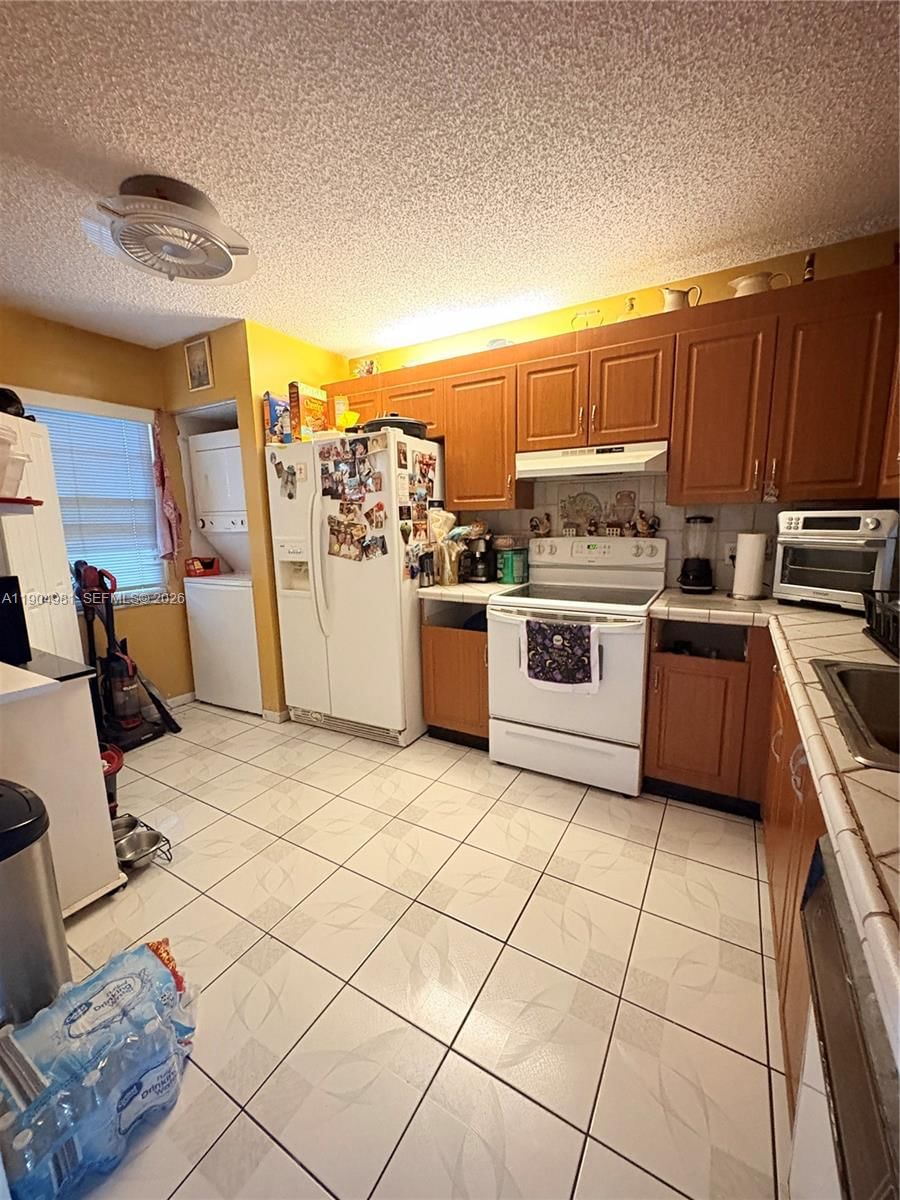 Real estate property located at 1300 124th Ter #304P, Broward, Cambridge At Century Vill, Pembroke Pines, FL