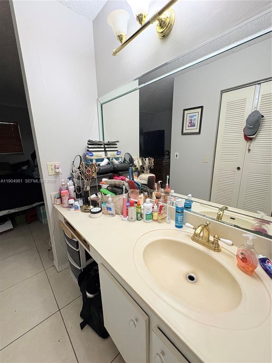 Real estate property located at 1300 124th Ter #304P, Broward, Cambridge At Century Vill, Pembroke Pines, FL